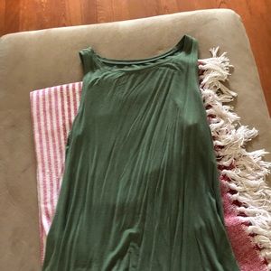 american eagle green tank !!